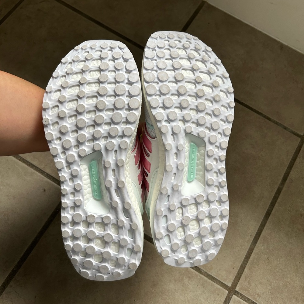 Women's Adidas Ultraboost 1.0 Neon - Picture 6 of 6